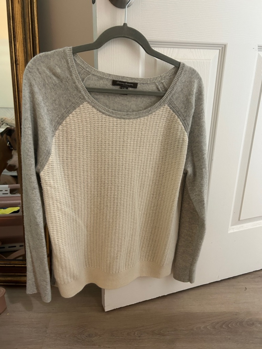 100% Cashmere - Tommy Bahama Women’s Sweater